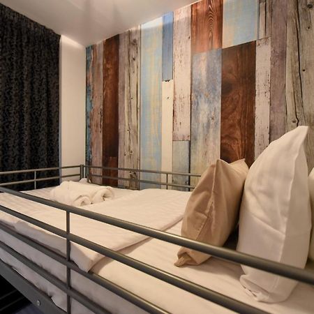 Discover Comfort: Charming & Spacious Apartment In The Old Town Bucarest Exterior foto